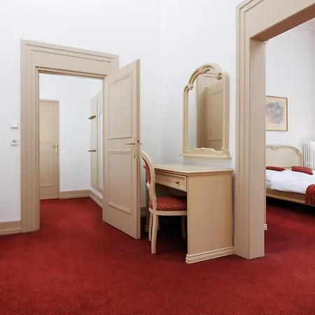 Ξενοδοχείο Orea Palace Zvon 4*