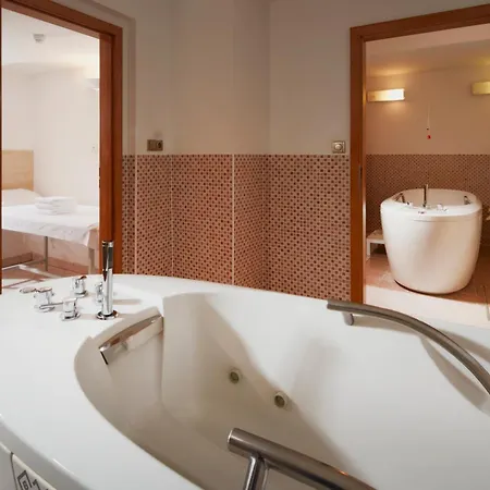 Orea Palace Zvon מלון 4*