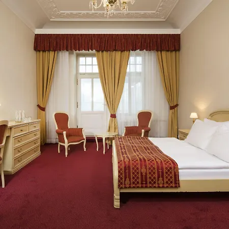 מלון Orea Palace Zvon 4*